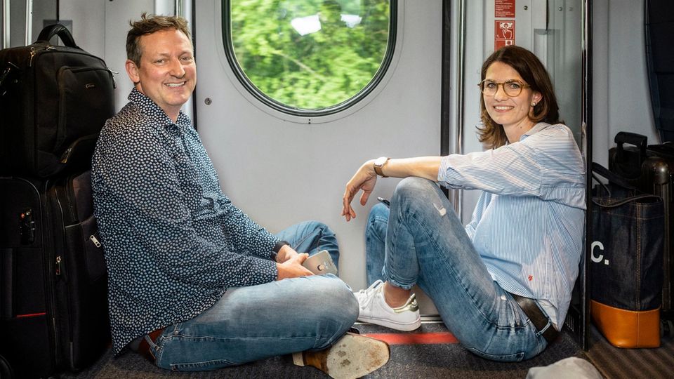 Eckart von Hirschhausen und die Psychologin Cornelia Betsch Eckart von Hirschhausen und die Psychologin Cornelia Betsch