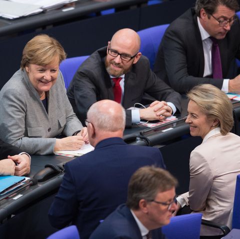 Verteidigungsminister Tauber Altmaier Leyen Merkel