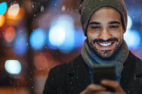 FaceApp ist derzeit die beliebteste App Deutschlands. Doch nur wenige hinterfragen, welche Daten der Anbieter sammelt.
