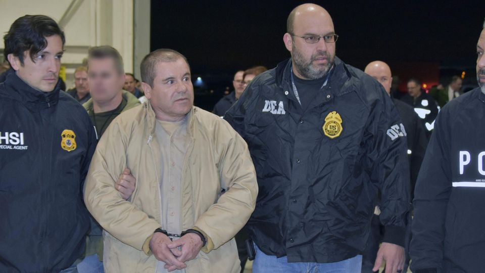 Joaquin "El Chapo" Guzman bei seiner Auslieferung an die USA