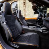 Die Sitzposition des Fahrers ist möglichst nahe am tiefen Schwerpunkt