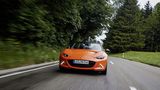 Das Mazda MX-5 Jubiläumsmodell erreicht eine Höchstgeschwindigkeit von 219 km/h