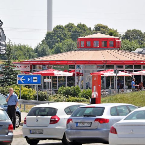 Attraktiv und teuer: Rund 500 Millionen Reisende suchen jedes Jahr deutsche Autobahnraststätten auf