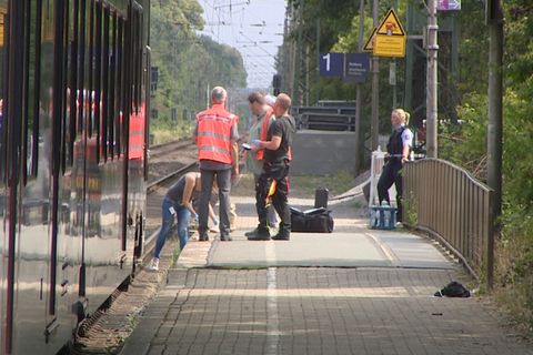 Auf diesem Bahnsteig in Voerde ereignete sich die Tat am Samstagmorgen.