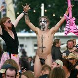 Halbnackte Vorfreude vor dem Wacken Open Air