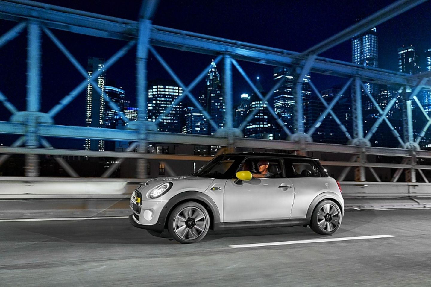 Auch der Mini Cooper SE profitiert von der Formel E-Technologie