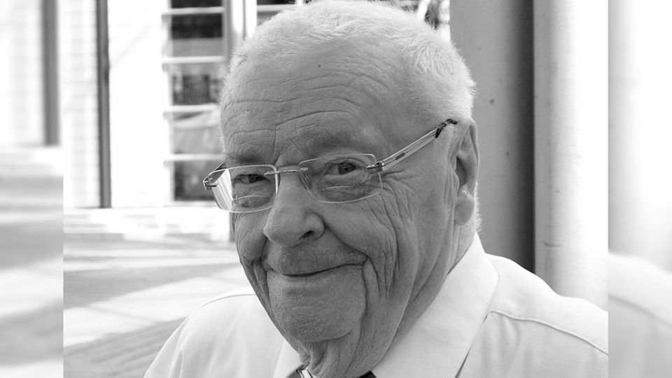 Manfred Uhlig wurde bekannt durch den DDR-Unterhaltungsklassiker "Ein Kessel Buntes"