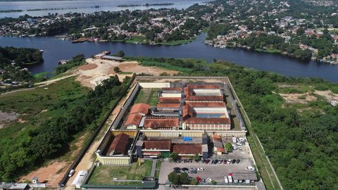 Luftaufnahme des Puraquequara-Gefängnisses in Manaus