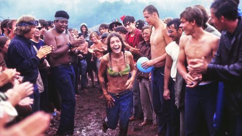 Heute gibt es kein Festival ohne Bilder von durch Schlamm watenden Besuchern. Auch hier war Woodstock der Vorreiter.