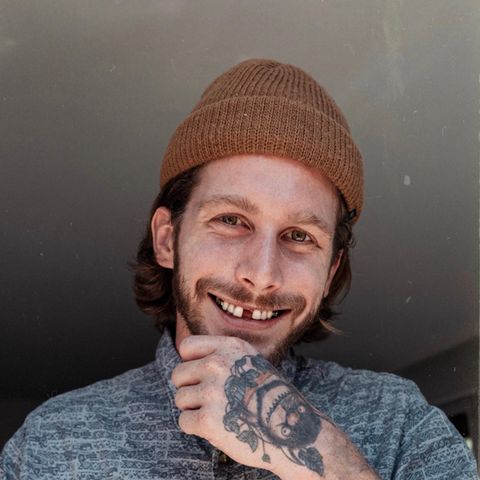 Malte mit Zahnlücke