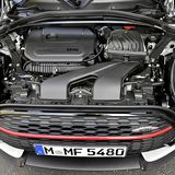 Die neue Domstrebe hilft bei der Verwindungssteifigkeit und dem Einlenken