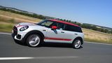 Ein Fahrwerk mit adaptiven Dämpfern ist ebenfalls erhältlich
