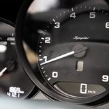 Jubel: Der Sechszylinder-Boxermotor dreht bis 8.000 U/min