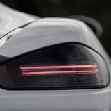 Der Porsche 718 Spyder ist auch von hinten schnell zu erkennen