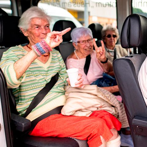 Rentner im Bus auf dem Weg nach Wacken