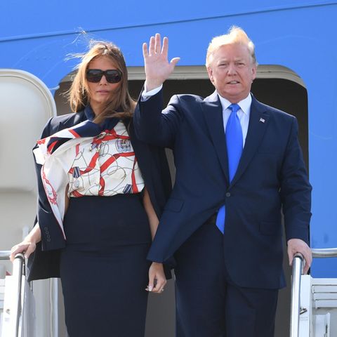 US-Präsident Donald Trump und seine Frau Melania vor der Air Force One