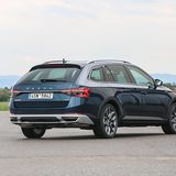 Der Skoda Superb Scout wiegt 1.667 Kilogramm