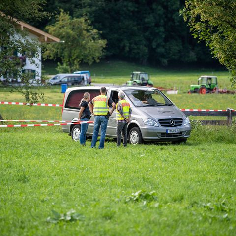 Bayern, Kreuth: Eine vermisste 17-Jährige wurde tot in dem Bachlauf gefunden.