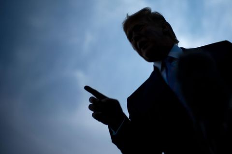 Die Silhouette von US-Präsident Donald Trump