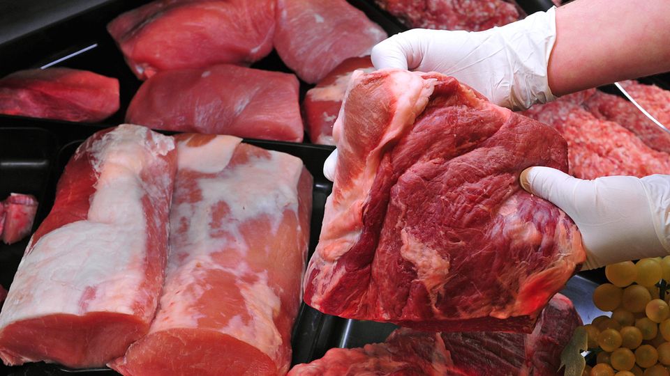 Politiker sprechen sich für eine höhere Mehrwertsteuer auf Fleisch aus