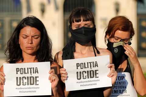"Polizei mordet": Frauen in Bukarest demonstrieren nach den Morden an zwei Mädchen