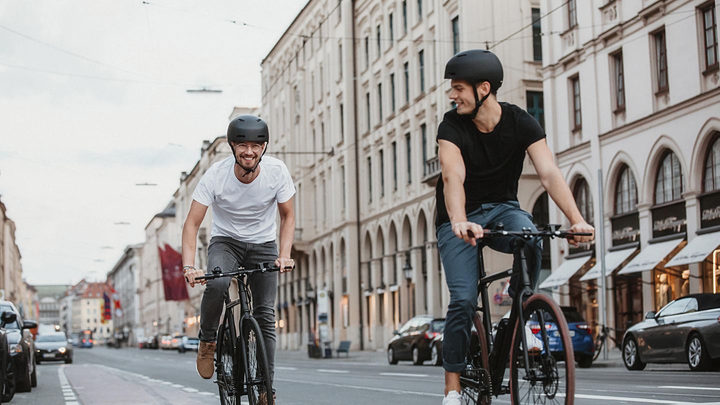 Pedelec: Kleiner Spurt in München - das Sushi wurde für die Stadt gemacht. Kleiner Spurt in München - das Sushi wurde für die Stadt gemacht.