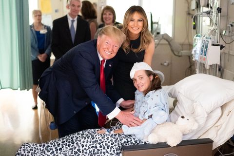 US-Präsident Donald Trump und seine Frau Melania besuchen ein Opfer des Massakers in Dayton, Ohio
