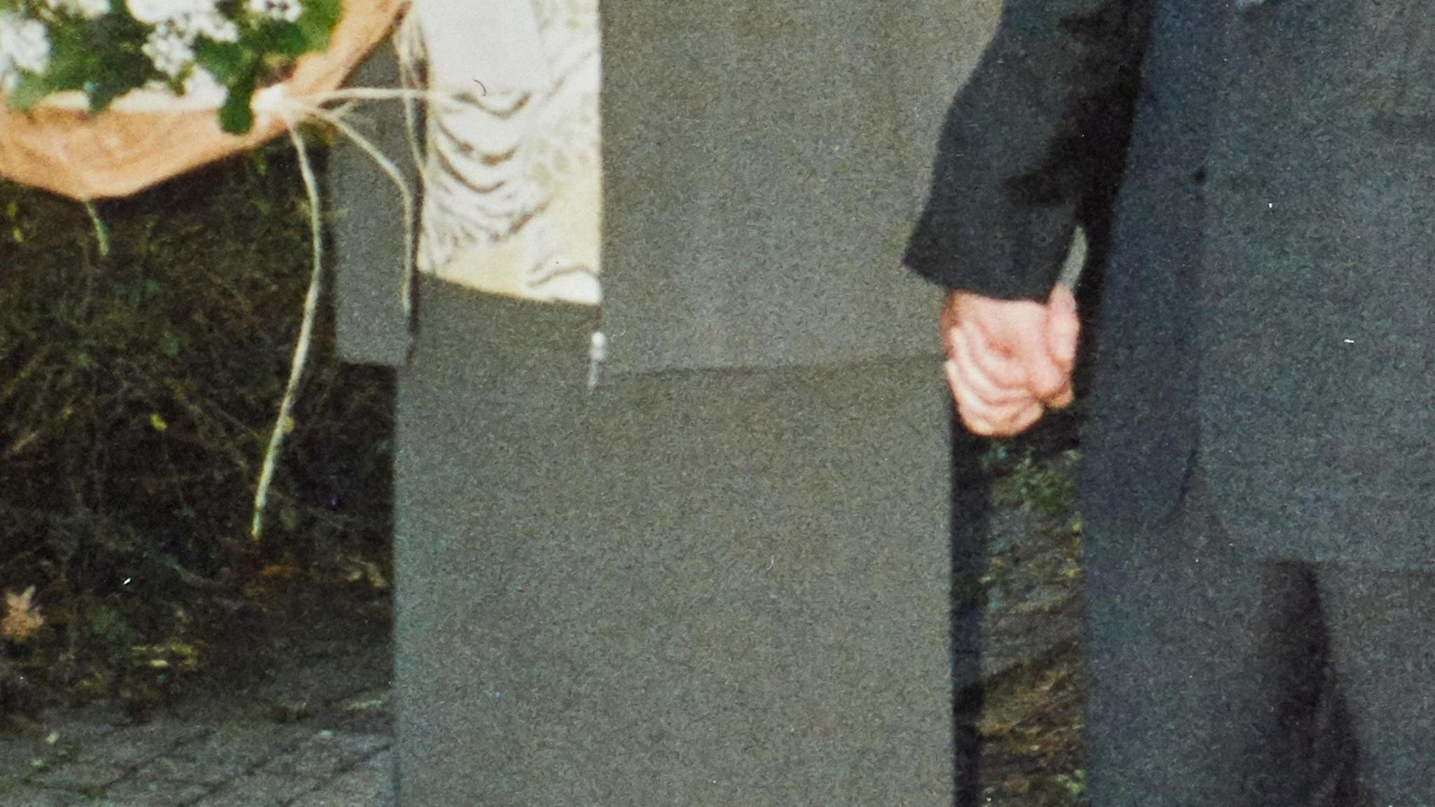 Jochen und Hedwig halten Händchen