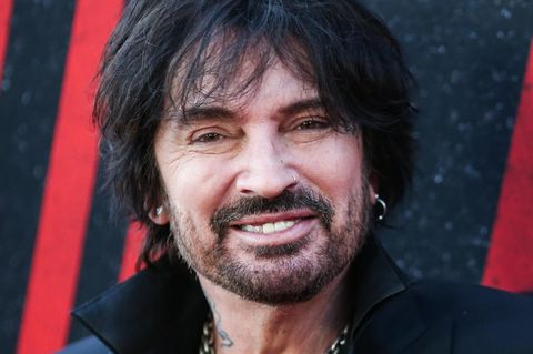 Rocksänger Tommy Lee hat Vorschläge für die Zeit, in der Demokraten wieder ins Weiße Haus einziehen. Zum Beispiel: "Wir werden alle Parks 'Rosa Parks' nennen."