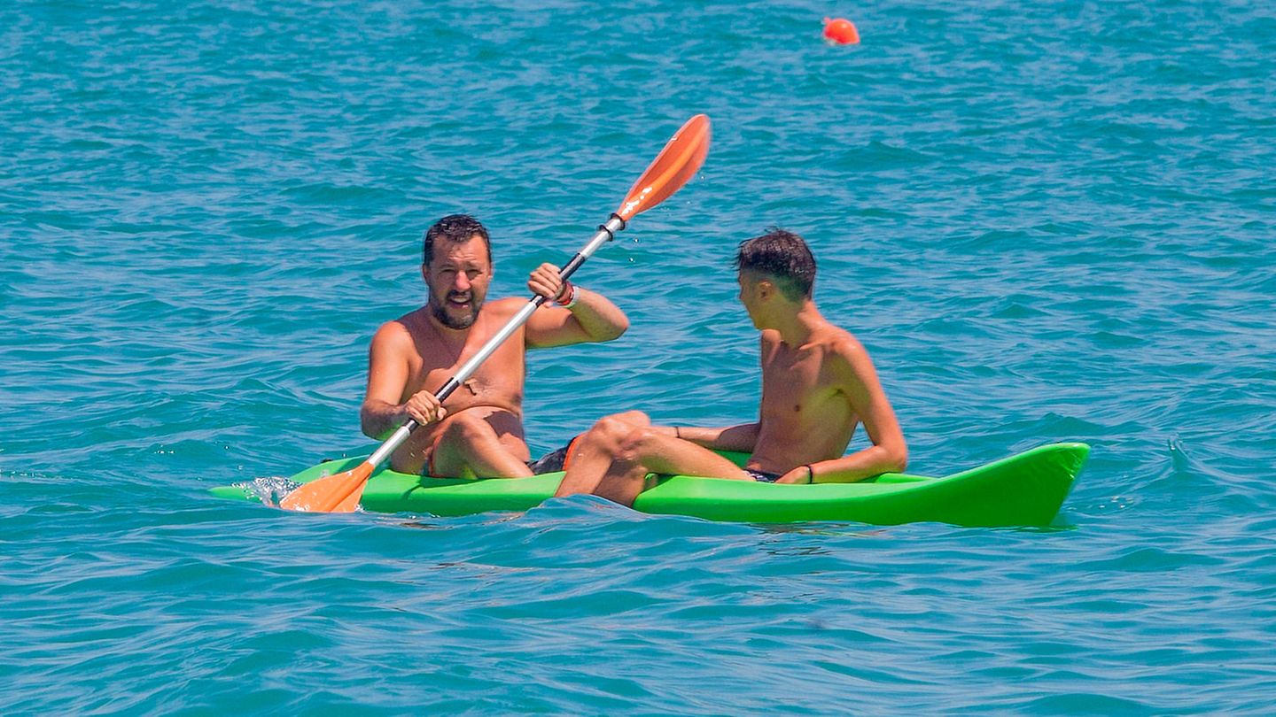 Matteo Salvini fährt Kanu