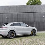 Das Porsche Cayenne Turbo S E-Hybrid Coupé kostet mindestens 176.293 Euro