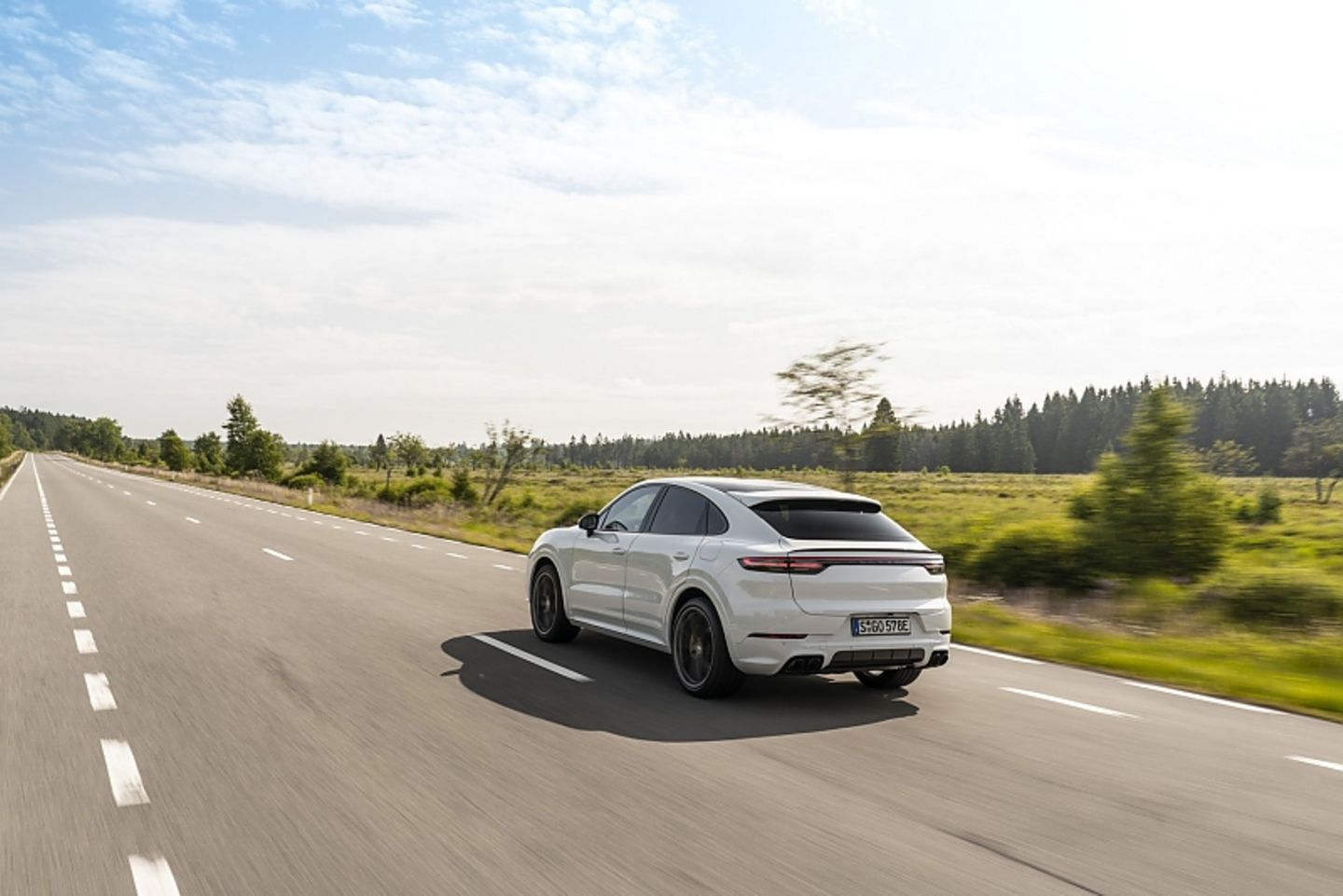 Das Porsche Cayenne Turbo S E-Hybrid Coupé ist sehr agil