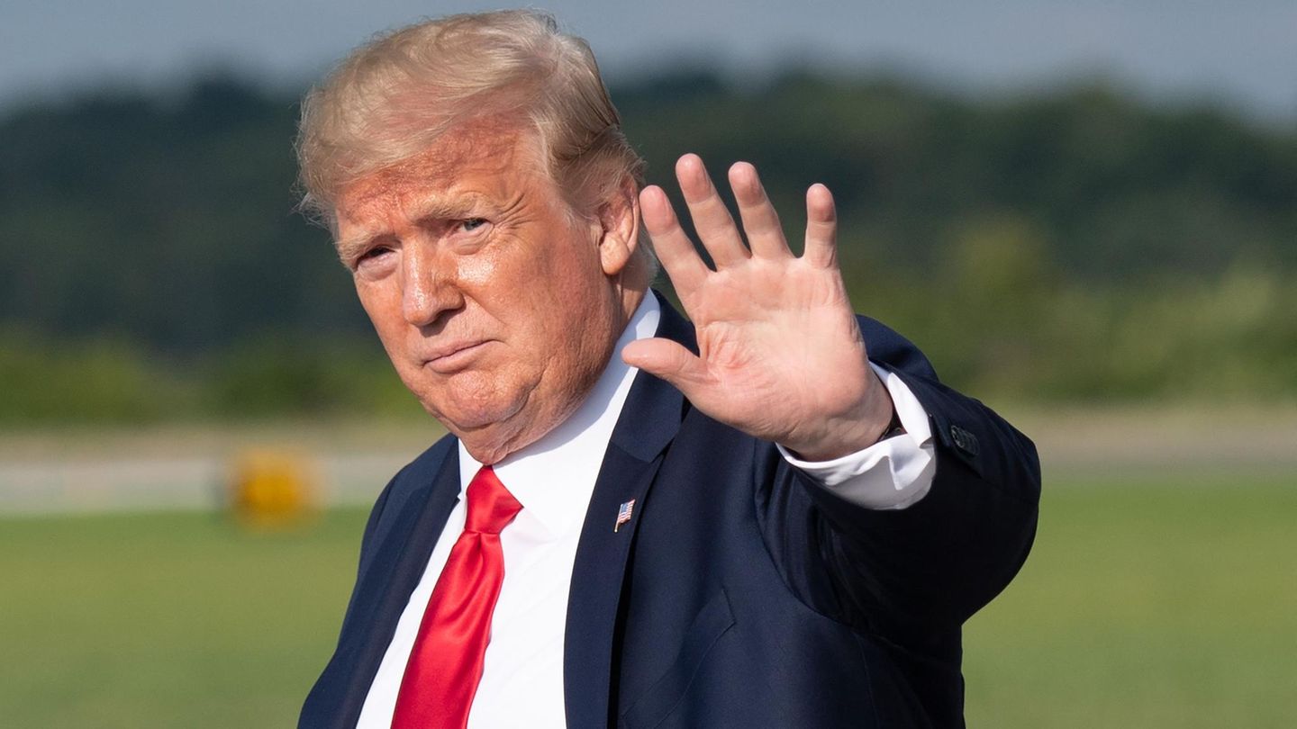 Donald Trump winkt ab - Green Cards werden künftig seltener vergeben