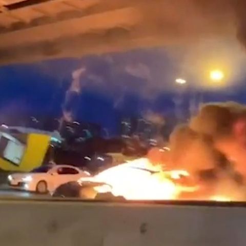 Moskau: Tesla Model 3 explodiert nach Unfall