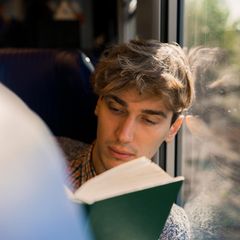 15 Bücher, die man gelesen haben muss.