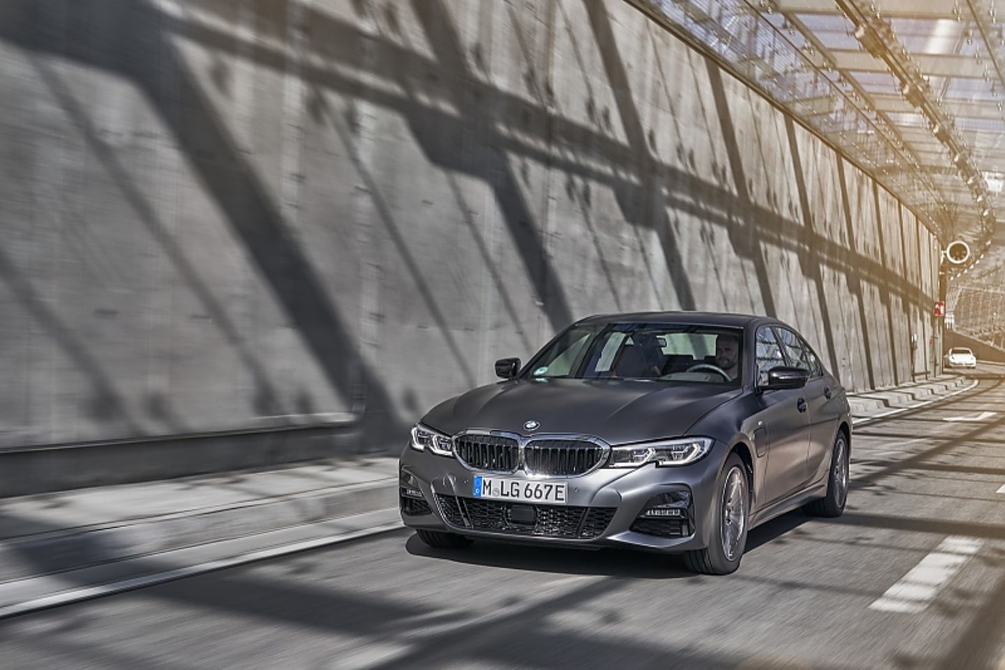 BMW 330e PHEV