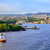 Die Arbeitszeiten sind in Oslo im Durchschnitt am kürzesten: 38,9 Stunden arbeiten die Menschen in Norwegens Hauptstadt. Beim Zufriedenheitsscore erreicht die Stadt 98 von 100 Punkten und liegt damit knapp hinter Helsinki.