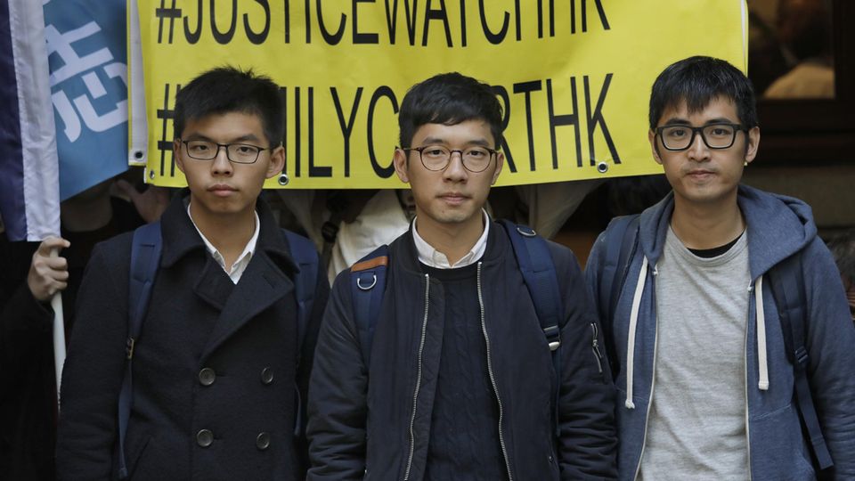 Joshua Wong, Nathan Law und Alex Chow (v.l.) gehören zu den führenden Köpfen der aktuellen Proteste in Hongkong