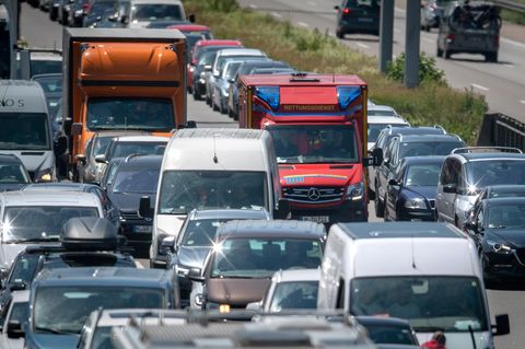 Straßenverkehrsordnung - Bußgelder - Rettungsgasse - Parken