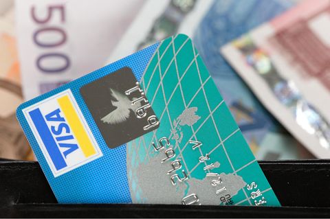 Genug vom Bargeld: Bargeldloses Bezahlen: Deutsche wollen gesetzliche Verpflichtung