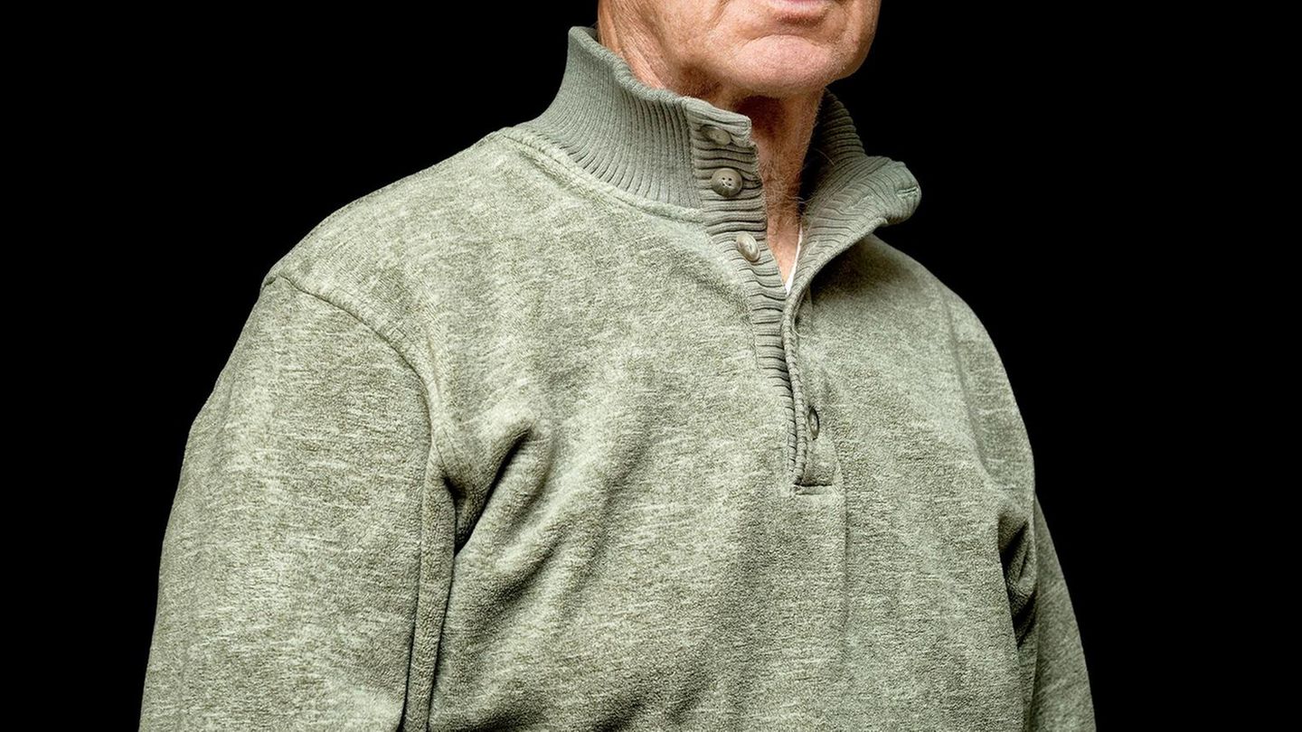 Douglas Lyall