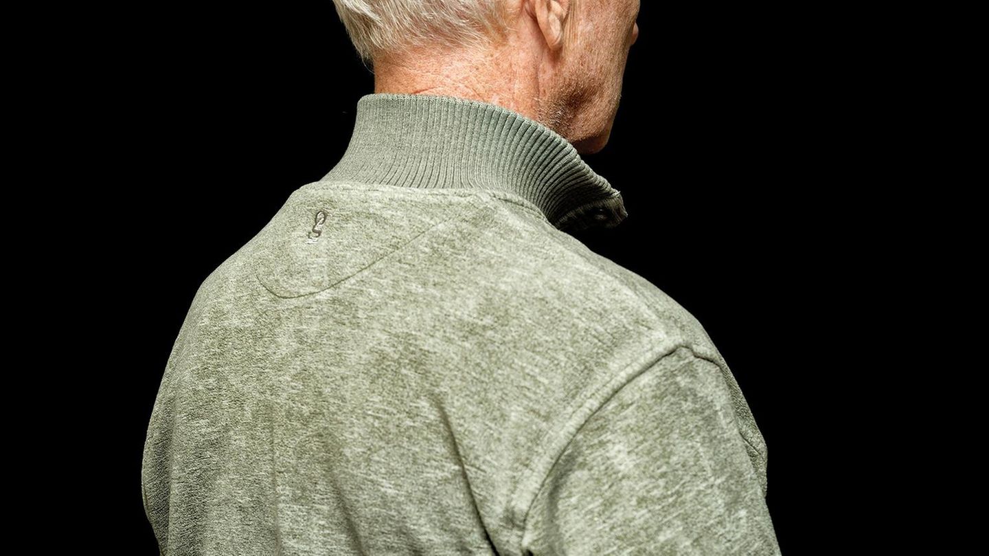 Douglas Lyall