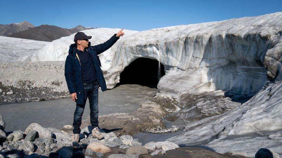 Außenminister Heiko Maas (SPD) besichtigt einen Gletscher bei Pond Inlet in der kanadischen Arktis