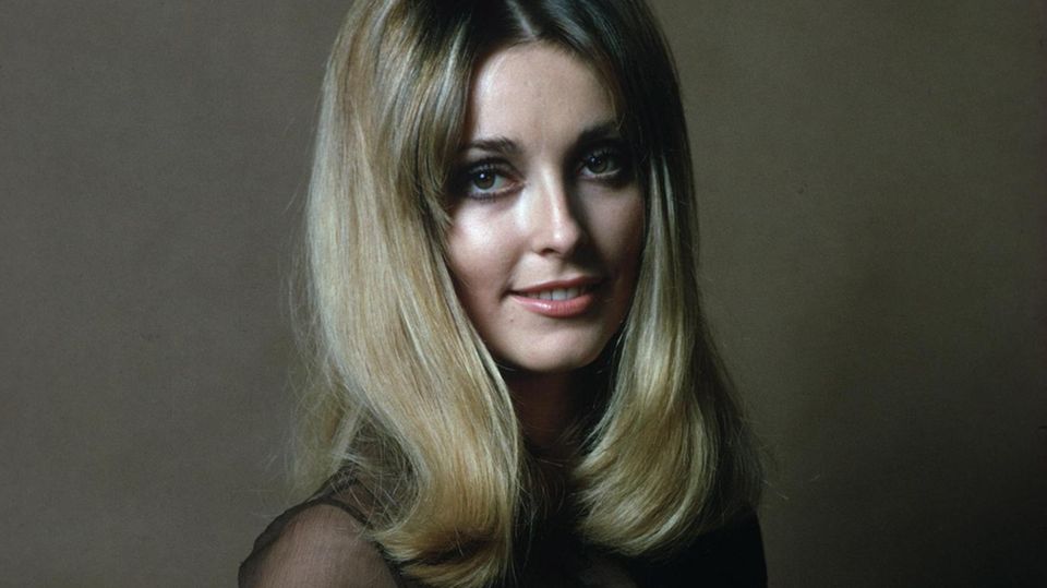Die bizarren Bluttaten im Sommer 1969, bei denen unter anderem die hochschwangere Schauspielerin Sharon Tate ermordet wurde, lösen auch heute noch makabre Faszination aus