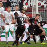 Bundesliga neu - Freistoßmauer ohne Gegner