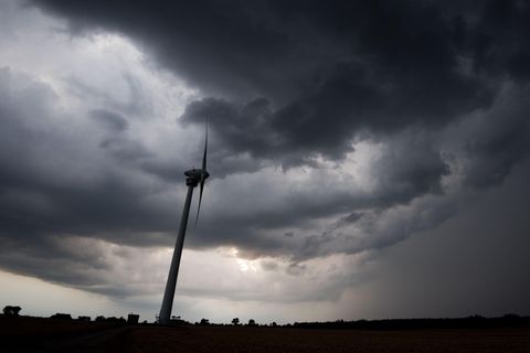Dunkle Gewitterwolken