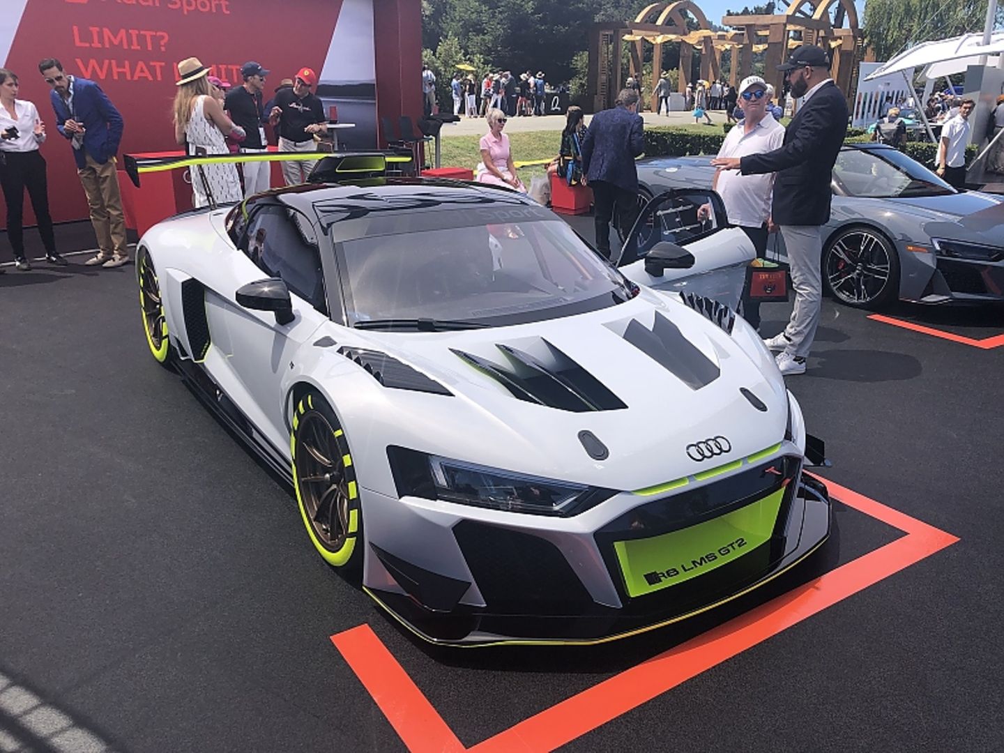 Audi R8 LMS GT2