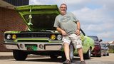 Dan Gauthier mit seinem 1970er Plymouth Satellite