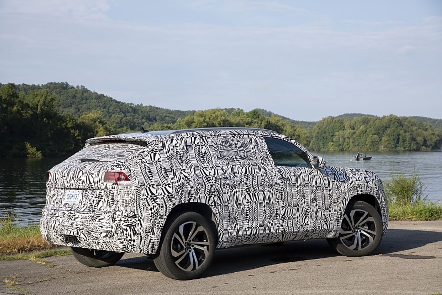 VW Atlas Cross Sport