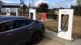 Tesla hat auch in Detroit ein Netz von Superchargern aufgebaut